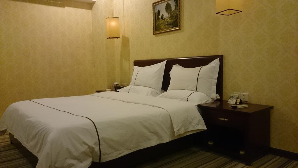 Guangzhou Yuedu Hotel Oda fotoğraf