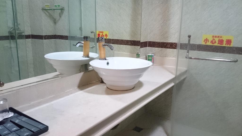 Guangzhou Yuedu Hotel Oda fotoğraf